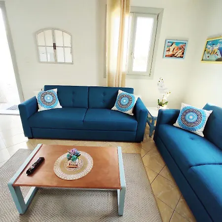 Avalon Cosy Emerald, Ivory With Shared Swimming Pool Apartamento