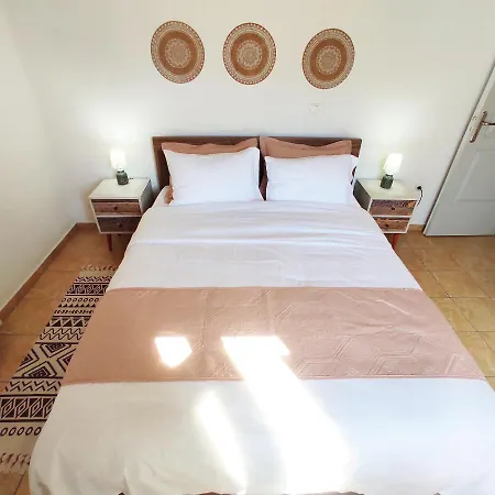 Apartamento Avalon Cosy Emerald, Ivory With Shared Swimming Pool *