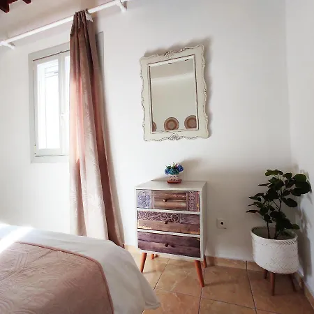 Apartamento Avalon Cosy Emerald, Ivory With Shared Swimming Pool *