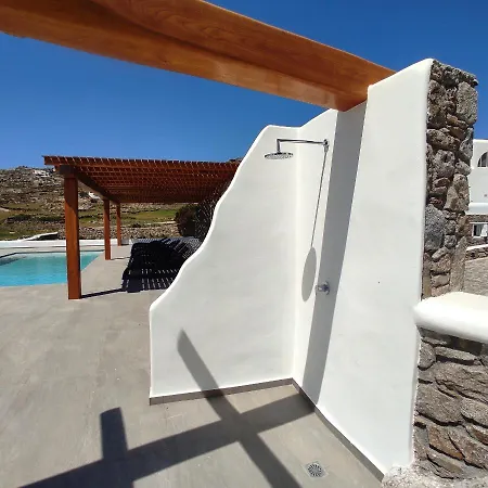 Apartamento Avalon Cosy Emerald, Ivory With Shared Swimming Pool