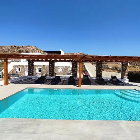 Avalon Cosy Emerald, Ivory With Shared Swimming Pool Apartamento